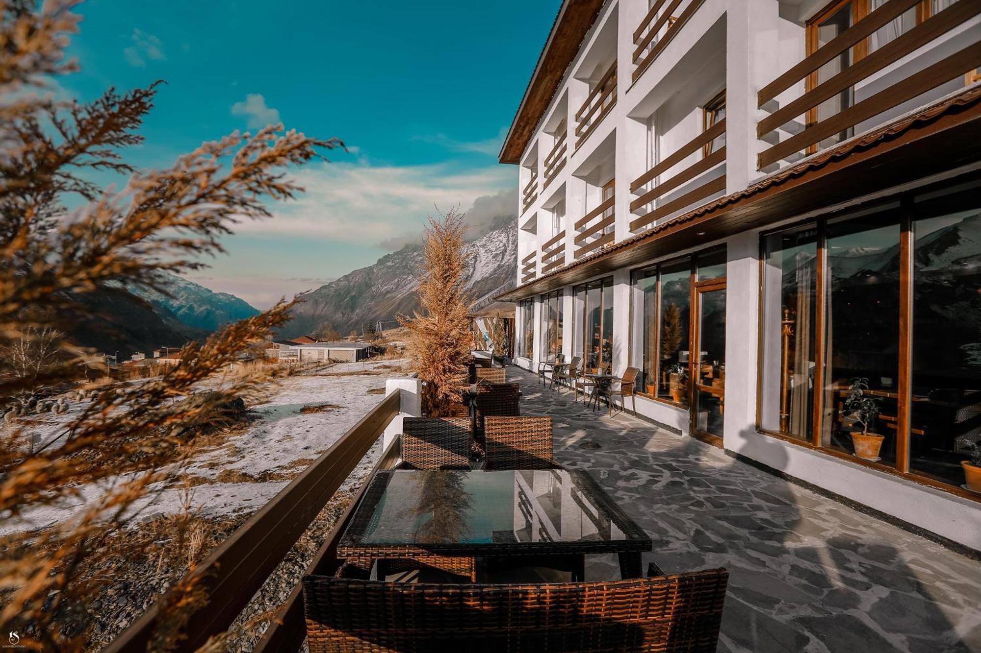 Alpine Lounge Boutique Hotel Kazbegi Dış mekan fotoğraf