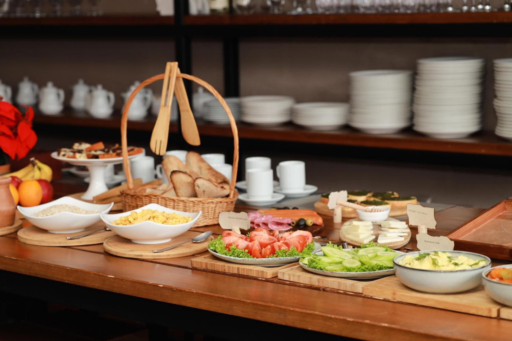 Alpine Lounge Boutique Hotel Kazbegi Dış mekan fotoğraf