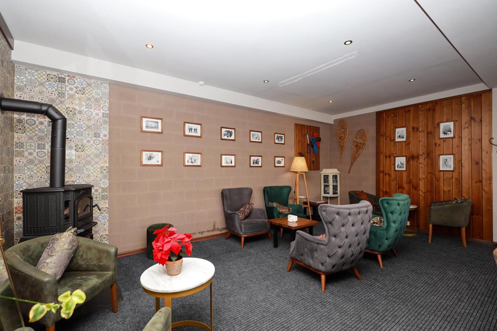 Alpine Lounge Boutique Hotel Kazbegi Dış mekan fotoğraf