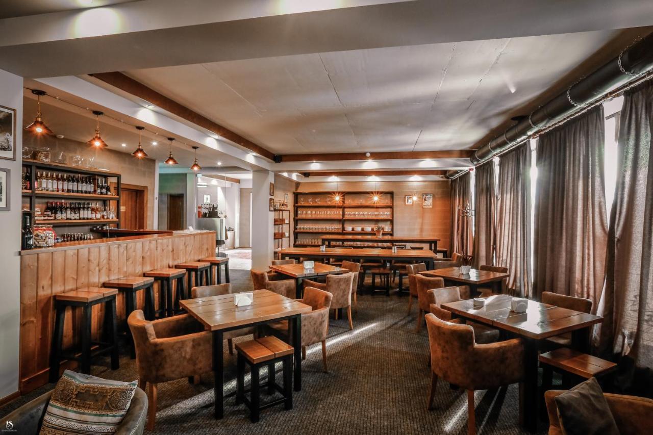 Alpine Lounge Boutique Hotel Kazbegi Dış mekan fotoğraf